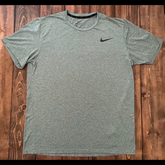 Nike Dri-Fit T-Shirt - Size XL - Picture 1 of 3